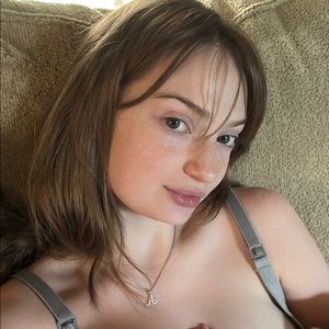 Meet your Posher, Ava